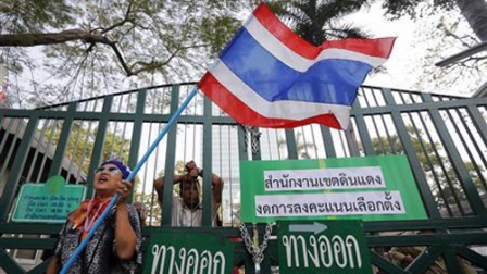 แกนนำกลุ่มผู้ชุมนุมประกาศจะทำให้กรุงเทพฯเป็นอัมพาตในวันเลือกตั้ง